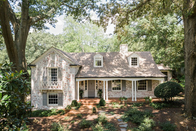 Inspiration for an exterior home remodel in Atlanta
