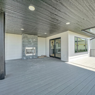 Bennington 1.5 Story full of FUN Accents!