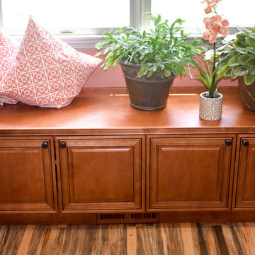 Langhorne Traditional Raised Maple