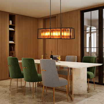 Crystal chandelier that captivates at first sight, as if telling a story.