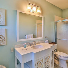 Beach: Bathroom