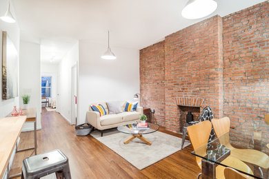 Inspiration for a transitional living room remodel in New York