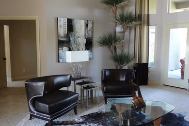 Example of a minimalist living room design in Seattle