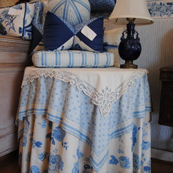 Home Decor - Decorative Pillows