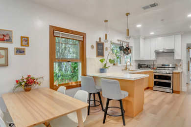 Example of a kitchen design in San Francisco