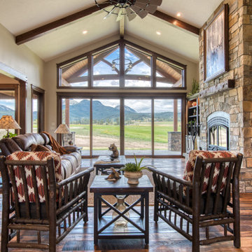 Lone Pine Lodge