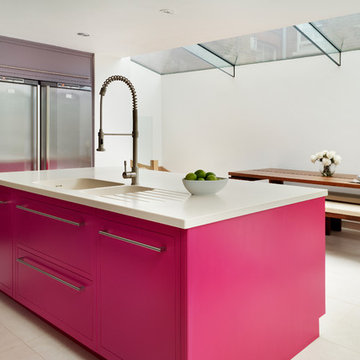Harvey Jones - Linear Kitchens