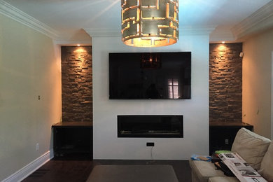 Elegant living room photo in Toronto