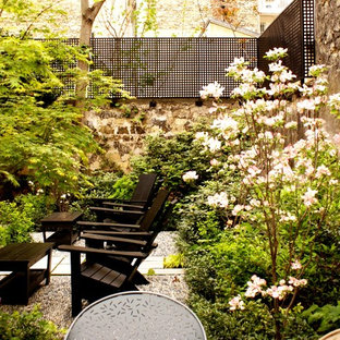 パリのシャビーシック調のおしゃれなテラス・中庭の写真