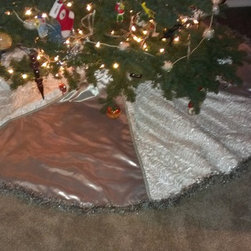 Christmas tree skirt - Home Decor