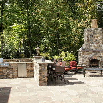 Outdoor Kitchens and Fireplaces
