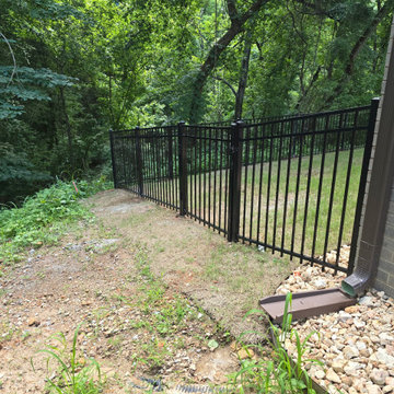 Sloped Yard Aluminum Fencing - Downtown Rogers