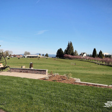 The Willow - Transitional Family Home on Acreage in Brush Prairie, Washington