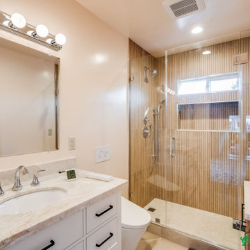 Bathroom Remodeling: ✨ Quick & Efficient Upgrades by GreenBay Remodeling!