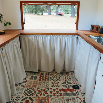 Caravan Bar