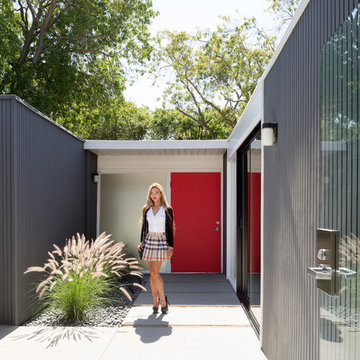 Eichler Remodel - Front Court Yard