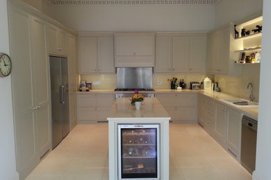 This is an example of a traditional kitchen in Devon.