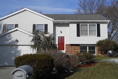 Inspiration for a timeless exterior home remodel in Cleveland