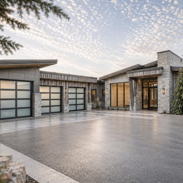 Explorer Peak Retreat