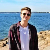 Ethan Samuels foto