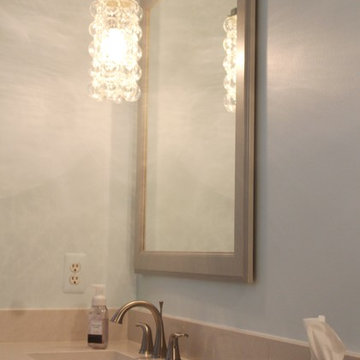 Kabinart Maple Hampton in Shade Bathroom