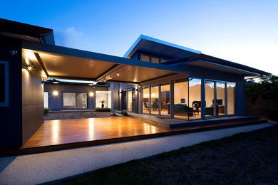 Design ideas for a modern verandah in Perth.