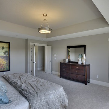5650 Comstock