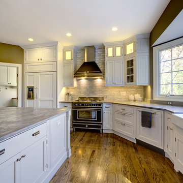 Contemporary Farmhouse Kitchen