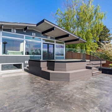 Queen Anne Mid-Century