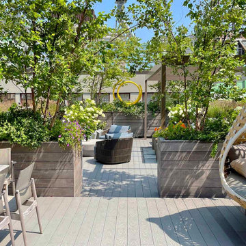 Tribeca Roof Garden with Pergola, TV, Outdoor Kitchen
