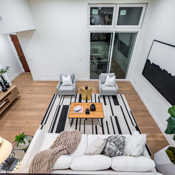 Two-Story Living Room with Clerestory Windows - Marina del Rey Condo