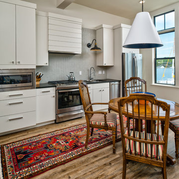 Lake Charlevoix Cottage