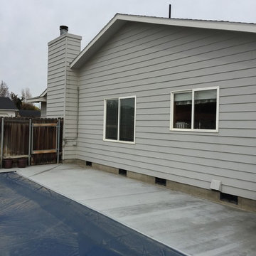Retractable Awning Poolside