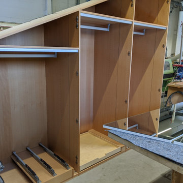 Spiegelschrank