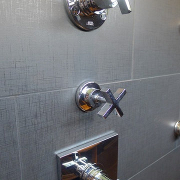 Floating wall, Master Bathroom