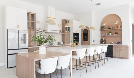 4 New Kitchens With Islands Designed for Entertaining