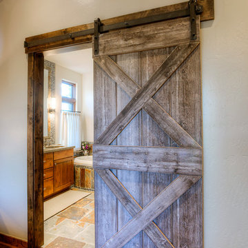 Mountain Living - Master Suite