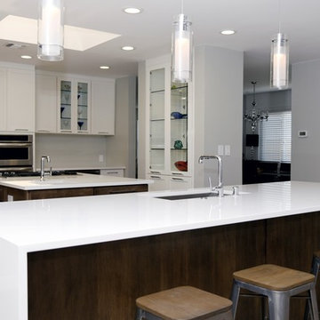 Transitional Kitchen - Two Tone