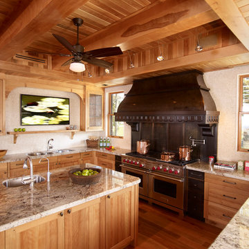 Hamilton Ontario Family Room