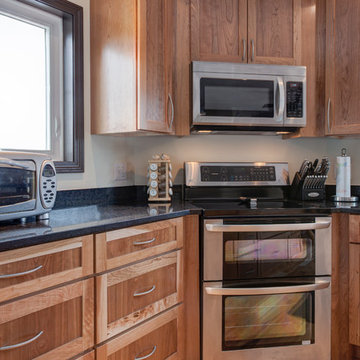 Medallion Cabinets, Shaker Style Door, Cherry Wood