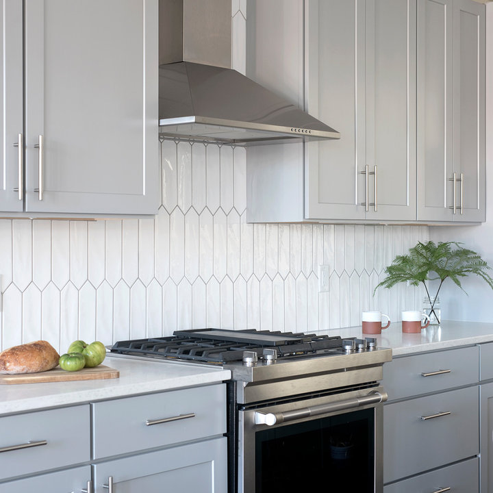75 Small Scandinavian Kitchen Ideas You'll Love - December, 2025 | Houzz - Small Scandinavian Kitchen Design On A Budget
