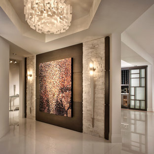 Idéer för funkis foajéer, med vita väggar