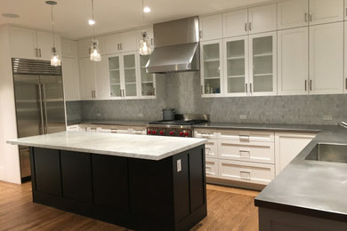 Trendy kitchen photo in Portland