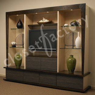 Home theater - modern home theater idea in Los Angeles