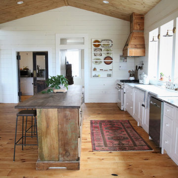 Picture-Perfect Farmhouse Kitchen