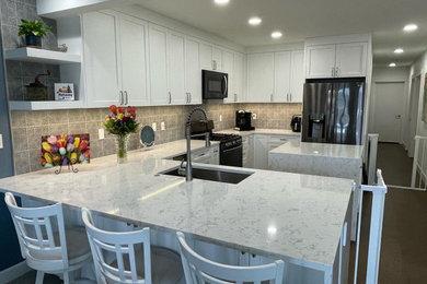 Transitional kitchen photo in Seattle