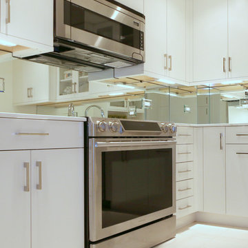 Clear Coat on Maple Makes this Contemporary Kitchen Shine
