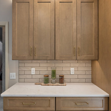Starmark Farmington Maple Biscotti Kitchen