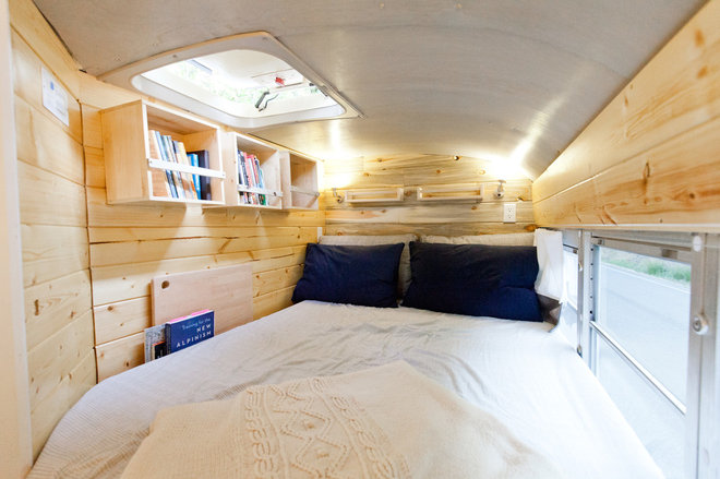 Houzz Tour: A Schoolbus Becomes a Cozy Home for an Outdoors Couple