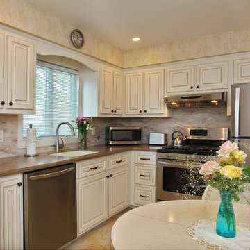 A Remodeling Trio of Antique White, Cocoa and Gray